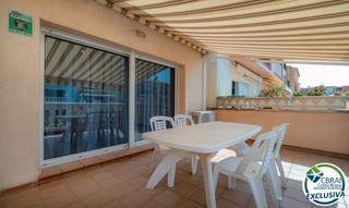 Maison  Carrer badia-gran reserva. Casa en el centro de la ciudad con piscina comunitaria