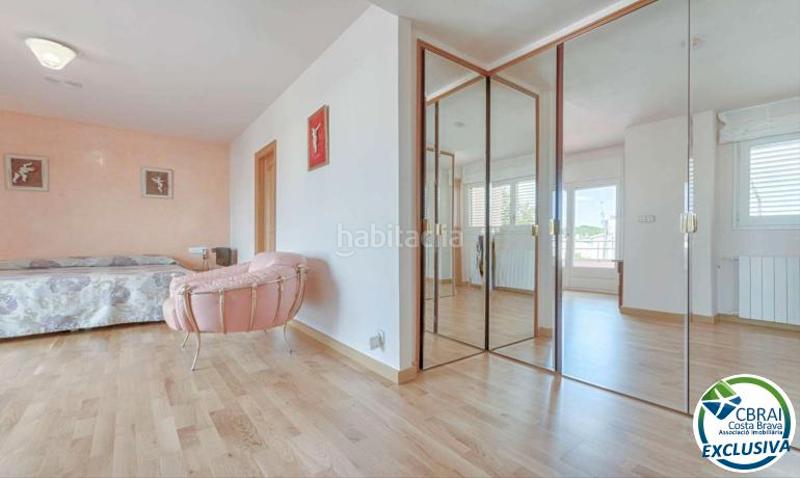 Foto 3b288366-5787-4edf-a7e8-d4f394a12422. Casa amb aparcament a Nord Roses