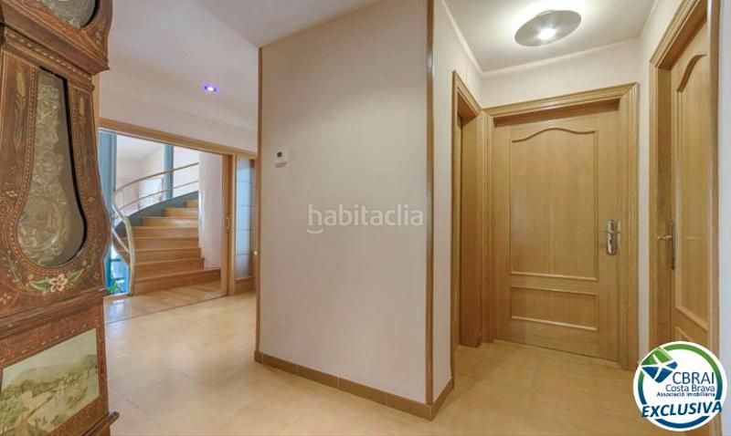Foto 7a51bd67-3d6c-46b7-a23a-d4cb8eb3fb9d. Casa amb aparcament a Nord Roses