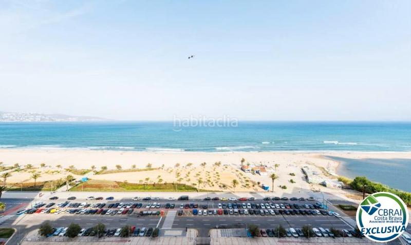 Foto 781a8854-fe85-4780-af0b-2a9ff96d0dd9. Apartamento estudio en planta 17 con terraza y espectaculares vistas al mar – , costa brava en Empuriabrava