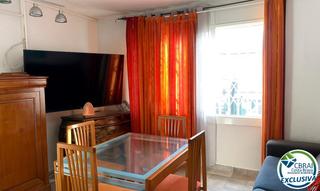 Estudio  Carrer moxo. Acogedor apartamento en empuriabrava, zona muga