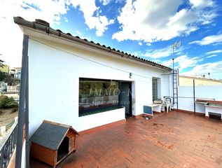 Casa a schiera  Carrer lleida. Casa con encanto y ¨licencia turística¨