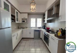 Chalet  Carrer noguera. En venta casa al canal orientación sud-este , terreno de 542m2 y