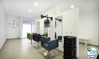 Local Comercial  Carrer d'eugeni d'ors. Local versátil de 120m² con accesibilidad total