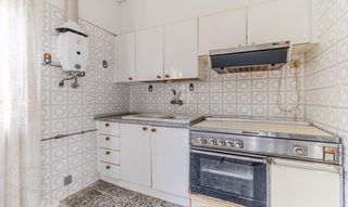 House in Carrer la resclosa 7. Casa con encanto junto al río en sant llorenç de la muga – ¡idea