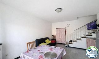 Reihenhaus  Carrer byblos. Encantadora casa con piscina comunitaria en zona tranquila de em