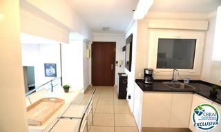 Apartament  Carrer muga-delta. Apartamento con 2 dormitorios en primera linea de mar