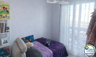 Apartment  Carrer muga-delta. Apartamento en planta 12 con vistas al lago y montaña, 2 habitac