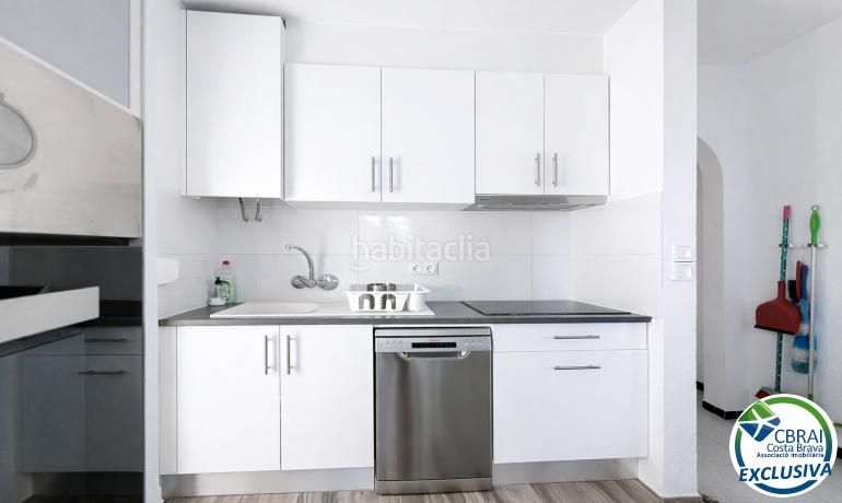 Foto 7a1cc98e-639e-46e3-8b92-e2e4e1bac6ae. Casa amb aparcament a Carlit - Montseny Empuriabrava