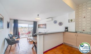 Piccolo appartamento  Carrer badia. Apartamento de 3 dormitorios con licencia turística – residencia