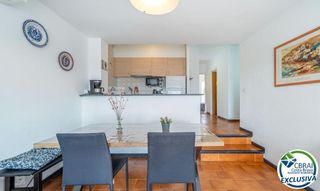 Apartamento  Carrer badia. Apartamento de 3 dormitorios con licencia turística – residencia