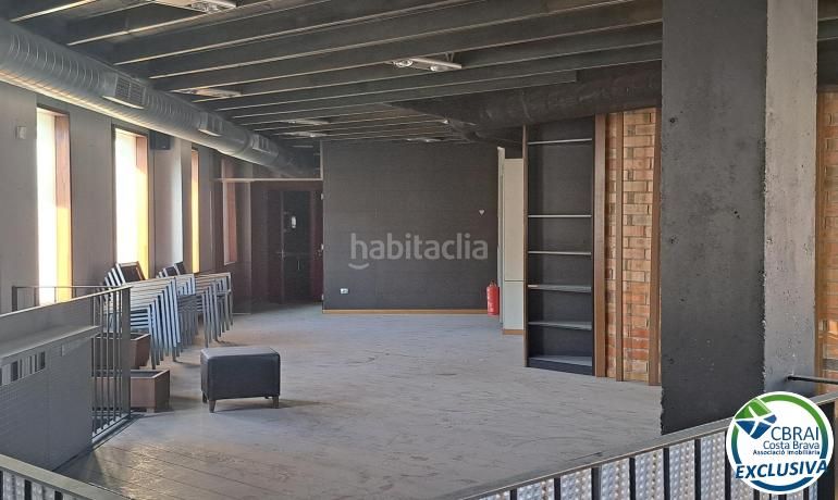 Foto 8c6a7ba8-16d8-41e1-91bb-bbad5e357209. Local comercial a Eixample-Horta Capallera Figueres