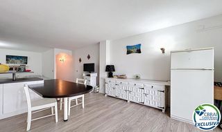 Apartment  Carrer de pedro calderón de la barca. Apartamento reformado a un paso del mar en roses