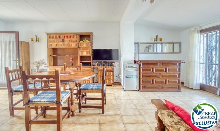 Foto e48352a0-6397-4402-8b38-764161da26c3. Casa amb aparcament a Nord Roses