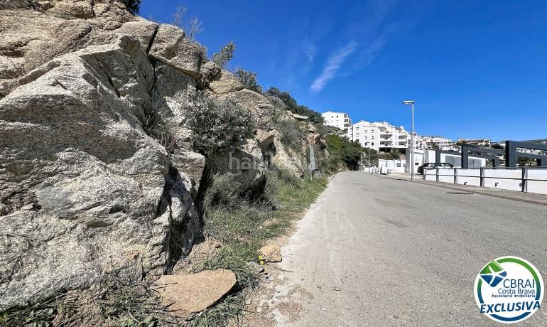 Foto 688ae1da-9791-4a68-8bb8-5f931189bd1b. Terreno residencial terreno excepcional con vista panorámica a la bahía de canyelles en Roses