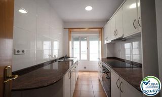 Pis  Carrer d'en mairó. Piso en venta en el centro de roses