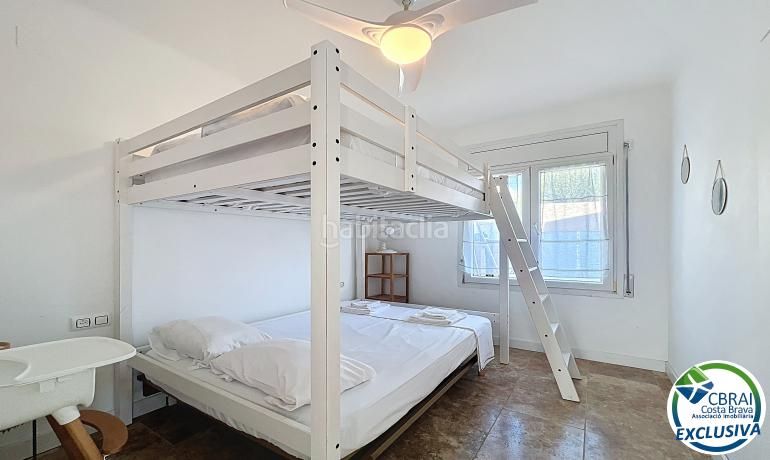 Foto 0c10cff1-62be-4ca7-8656-905606de5dd8. Casa amb aparcament piscina a Alberes Empuriabrava