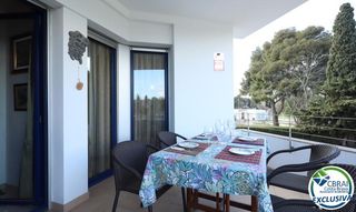 Etagenwohnung  Avinguda pau casals. Apartamento de 3 habitaciones con terraza y plaza de aparcamient