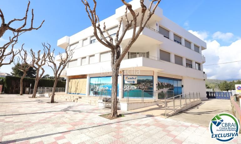 Foto b3c1e510-9e30-46da-ae7a-b492e0369d43. Pis amb calefacció aparcament a La Vila Llançà