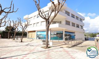 Flat  Avinguda pau casals. Apartamento de 3 habitaciones con terraza y plaza de aparcamient