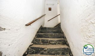 Casale  Carrero de l'església. Casa del siglo xix con amplio terreno en palau de santa eulalia