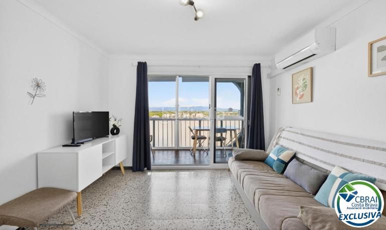 Foto 24168bdc-15b7-4825-901a-75aa37f5266e. Apartament amb calefacció a Muga - Gran Reserva - Badia Empuriabrava