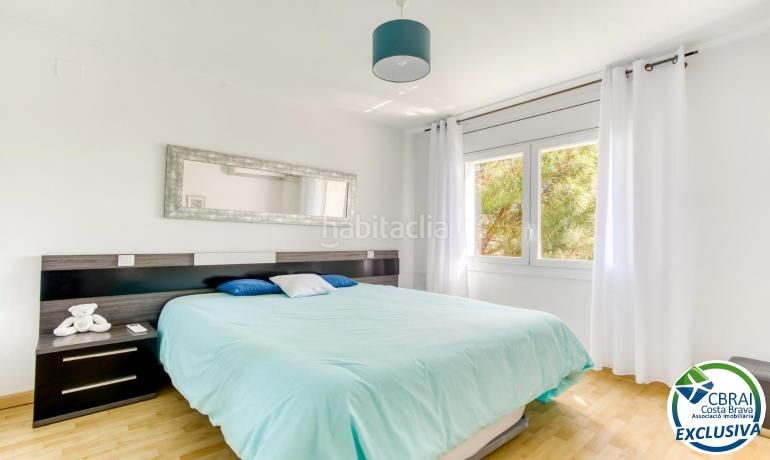 Foto a8a5635c-0c1c-40df-914e-58357f51d48e. Apartament amb calefacció aparcament a Puig Rom-Canyelles-Almadrava Roses