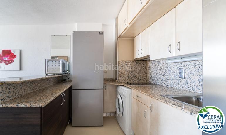 Foto ae7bec10-c3a5-4462-8d44-c40245d4ab63. Apartament amb aparcament a Salatar Roses
