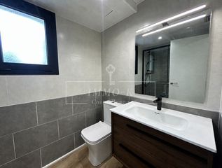 Pis  Carrer castellar. Acogedor piso de 62 m² en el corazón del port de llançà
