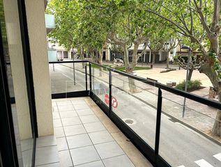 Piso  Carrer castellar. Acogedor piso de 62 m� en el coraz�n del port de llan��