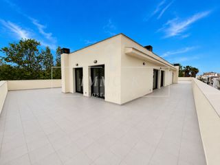 Etagenwohnung  Carrer castellar. Ático con  espectacular terraza en el centro de port de llançà