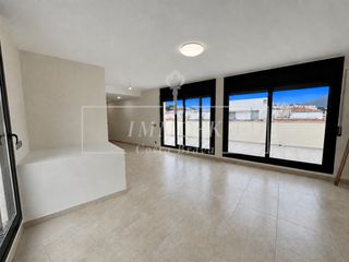 Etagenwohnung  Carrer castellar. Ático con  espectacular terraza en el centro de port de llançà