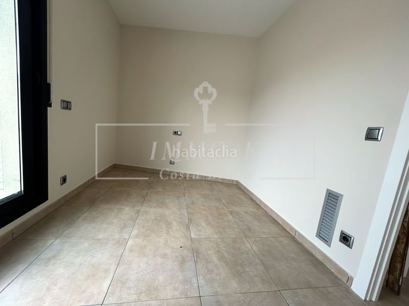 Foto a962de09-b520-4375-b2a5-b9b4652e0ee5. Flat with heating in El Port Llançà