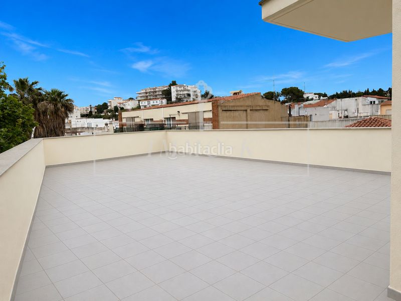 Foto f06f78f8-5f66-42b0-bf05-1287c969f0b5. Flat with heating in El Port Llançà