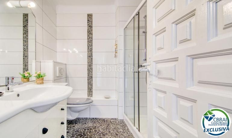 Foto d68355a4-de3b-49d3-934b-0dfc2df7fba3. Apartament amb aparcament a Puig Rom-Canyelles-Almadrava Roses