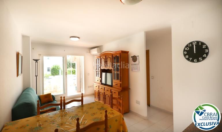 Foto 576c0164-d785-4109-97e1-1d618c7a1144. Apartament amb aparcament a El Port Llançà