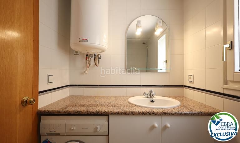 Foto 73783f00-924c-4281-b297-215302304424. Apartament amb aparcament a El Port Llançà
