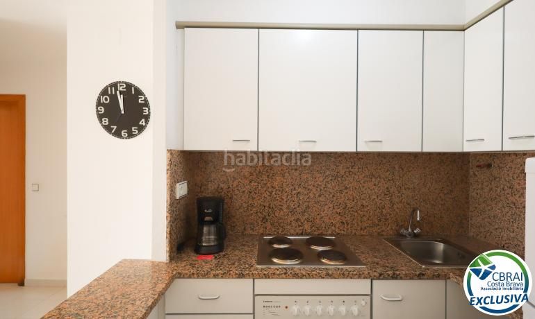 Foto 7eed1714-4224-4c0f-8b7e-454b19e0a653. Apartament amb aparcament a El Port Llançà