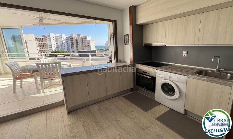 Foto 984c050c-c017-4c20-977f-e7dda19cd3b7. Apartament amb aparcament a Salatar Roses