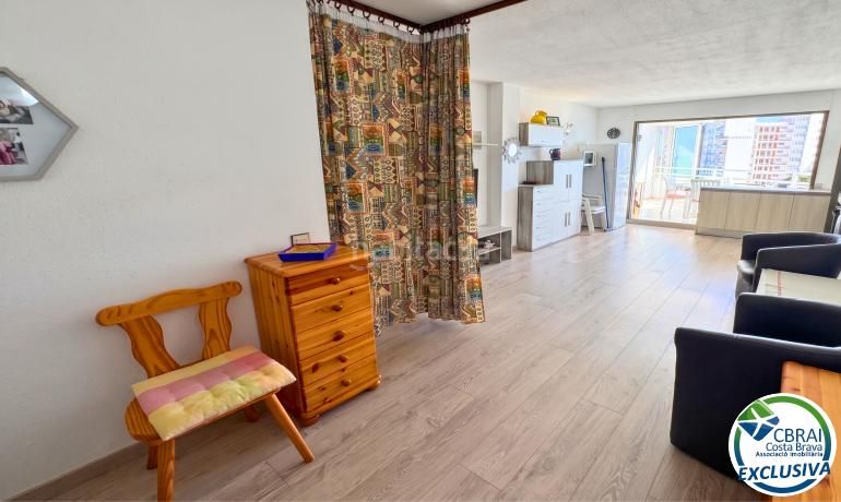 Foto d66c3993-0fa7-47ae-b3cd-5ca3573b9e59. Apartament amb aparcament a Salatar Roses