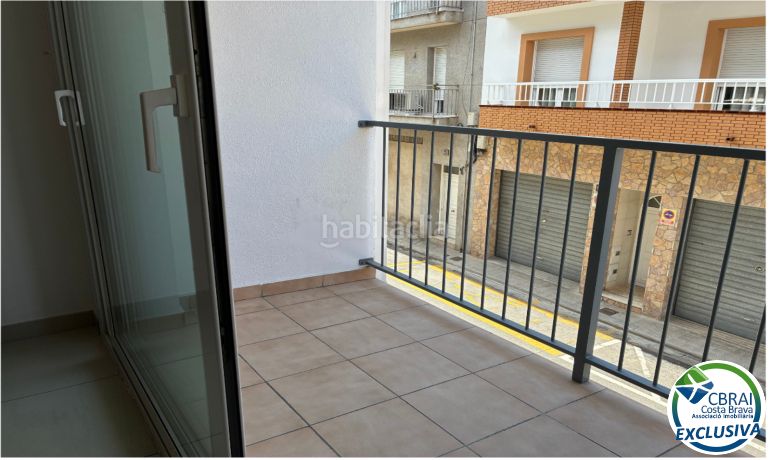 Foto be73e3d3-d52d-4326-9d4c-9654f30db929. Apartament amb calefacció a Centre Roses