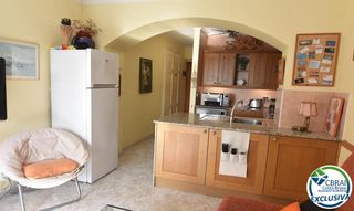Apartamento  Carrer cap ponent. Apartamento con licencia turística en santa margarita, roses, co