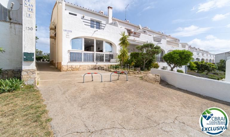 Foto 51093495-96c7-4588-8b6c-8c862d696202. Casa adossada amb calefacció aparcament a Puig Rom-Canyelles-Almadrava Roses