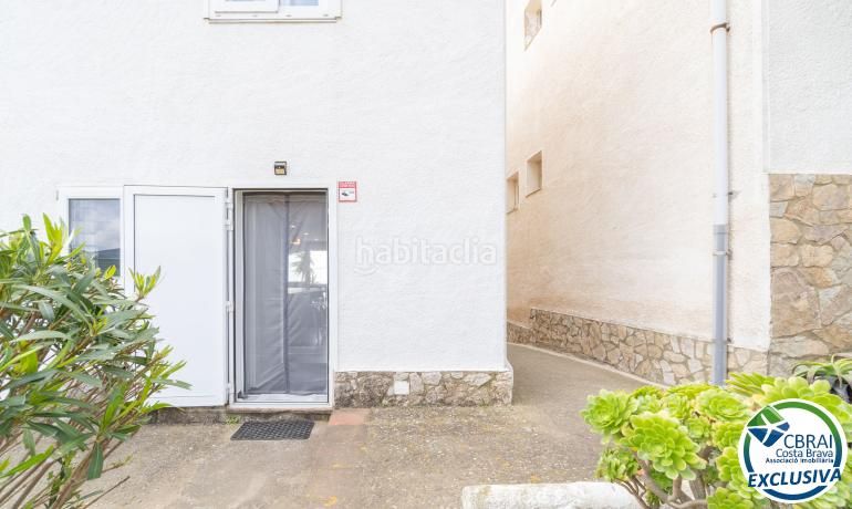Foto b03ced2a-5183-4a1c-9fc5-ec7ec40dacf5. Casa adossada amb calefacció aparcament a Puig Rom-Canyelles-Almadrava Roses