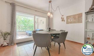Appartamento in Carrer del puig rom 98. Encantador apartamento en el centro de roses a 200m de la playa