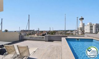 Dachwohnung  Carrer cavall de mar. Cavall de mar �tico-d�plex con gran terraza, piscina privada y v