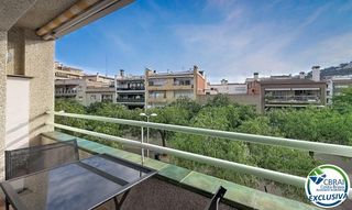 Apartament  Carrer del cap norfeu. Apartamento renovado con licencia turistica en el centro de rosa