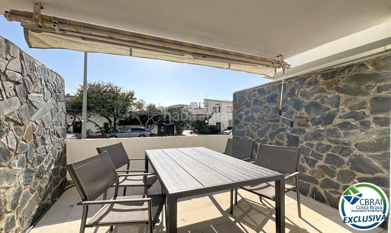 Foto 0a978a74-8cb1-4c70-b35e-f52b43ed77c2. Apartament a Moxó - Sant Mori Empuriabrava