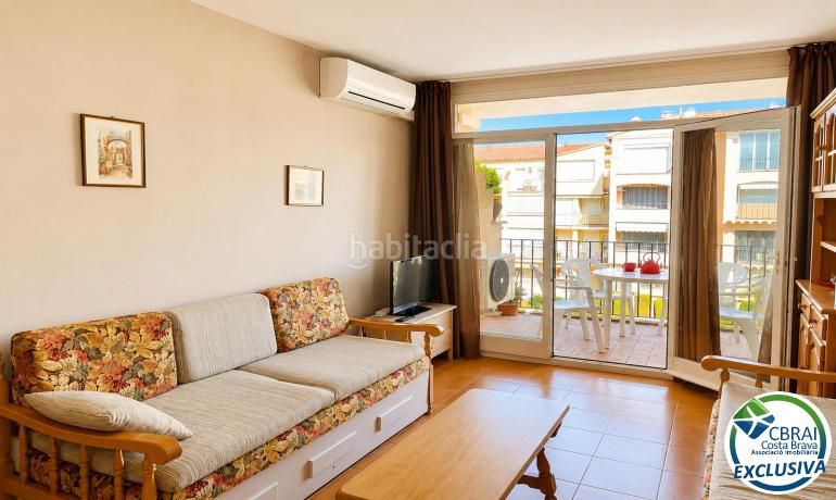 Foto 0633c23f-40c5-45f3-9783-407f33d54e5e. Apartament amb piscina a Muga - Gran Reserva - Badia Empuriabrava