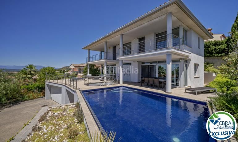 Foto b3a3fe9e-9dfe-472b-993e-9a0a9a3e17b7. Casa amb calefacció aparcament piscina a Palau-saverdera